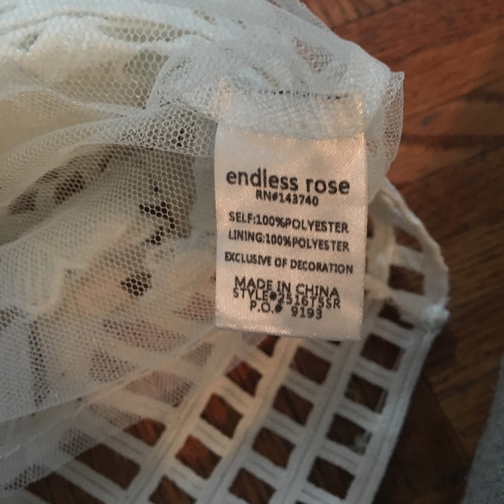 Endless Rose White Cutout Sleeveless Flower Top 🌹 - Picture 7 of 7